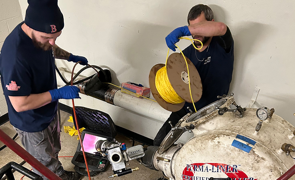 Contractor working image